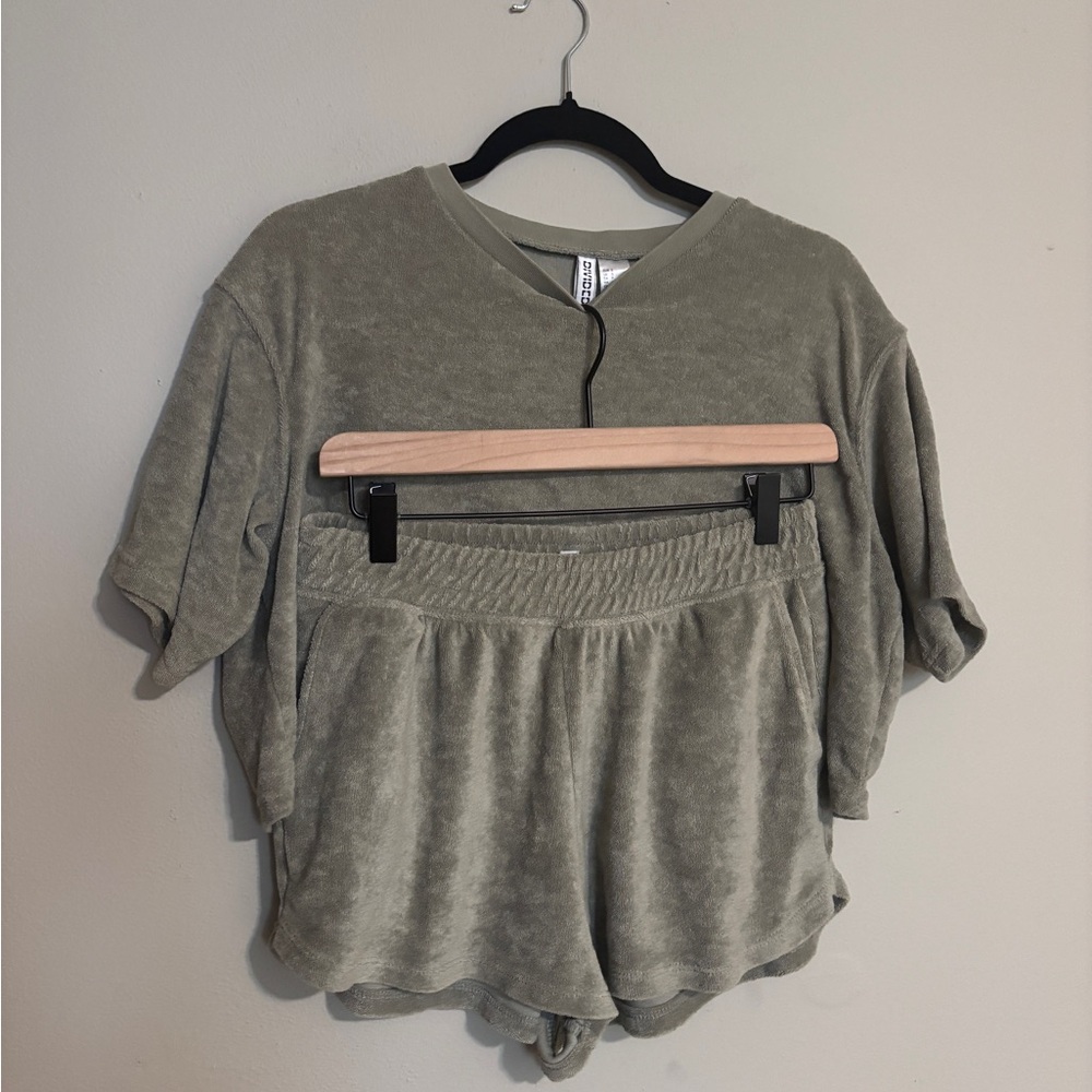 Divided Green Terry Cloth Short Sleeve Top and Shorts Lounge Set